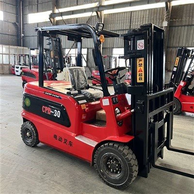 Xe nâng điện 3 tầng